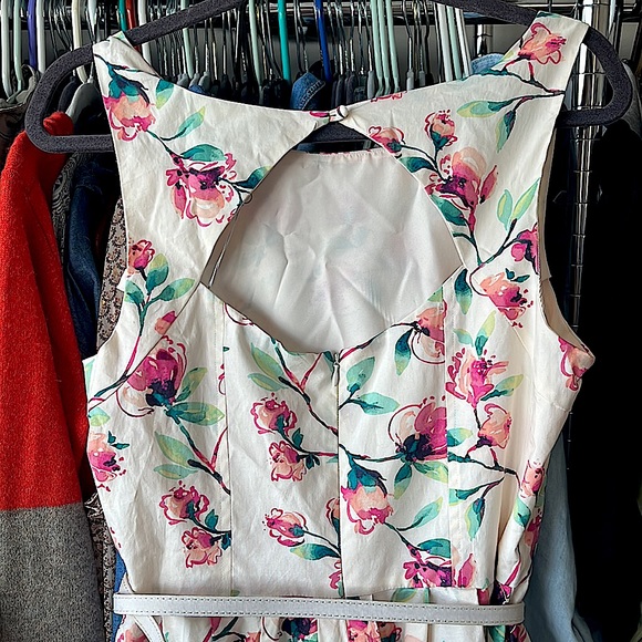 New! Lauren Conrad Dress - Picture 3 of 4